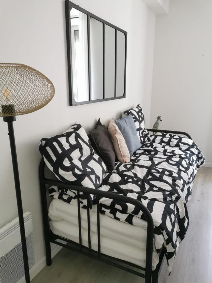 Studio Cosy Et Renove A 2 Pas Gare Reims Centre - Rue Apartment Exterior photo